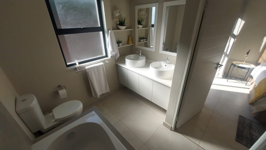 3 Bedroom Property for Sale in Stonehenge Mpumalanga