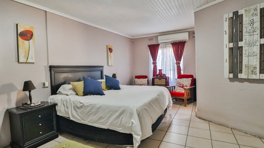 5 Bedroom Property for Sale in White River Mpumalanga