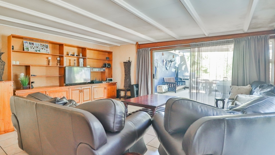 5 Bedroom Property for Sale in White River Mpumalanga