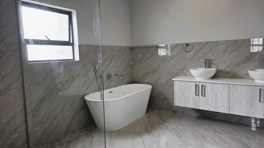 4 Bedroom Property for Sale in Elawini Lifestyle Estate Mpumalanga