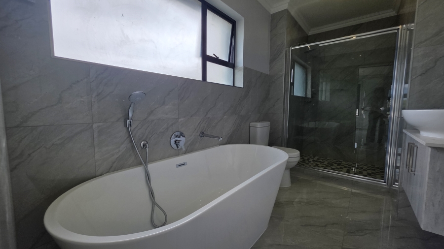 4 Bedroom Property for Sale in Elawini Lifestyle Estate Mpumalanga