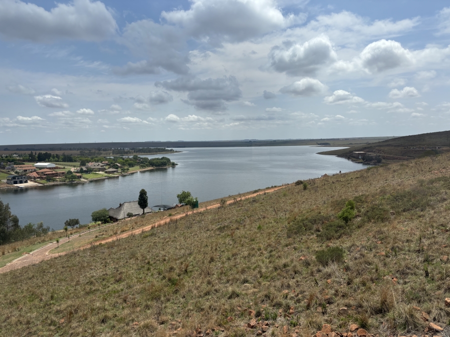 4 Bedroom Property for Sale in Golden Mile Mpumalanga