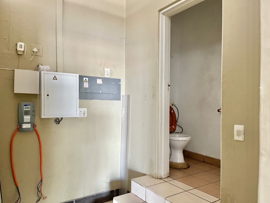 To Let Commercial Property for Rent in White River Mpumalanga