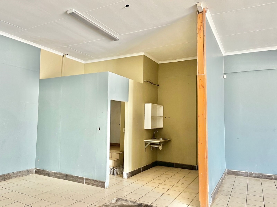To Let Commercial Property for Rent in White River Mpumalanga