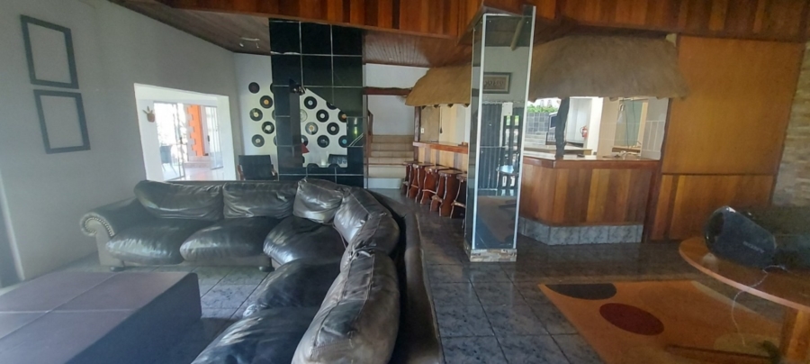 9 Bedroom Property for Sale in White River Rural Mpumalanga