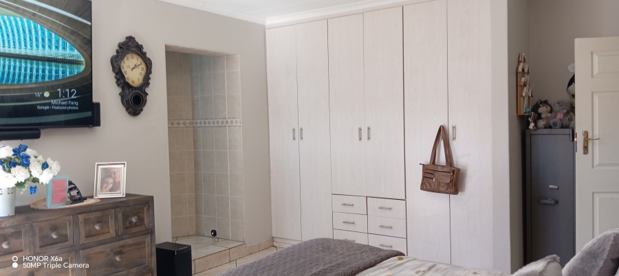 4 Bedroom Property for Sale in Secunda Mpumalanga