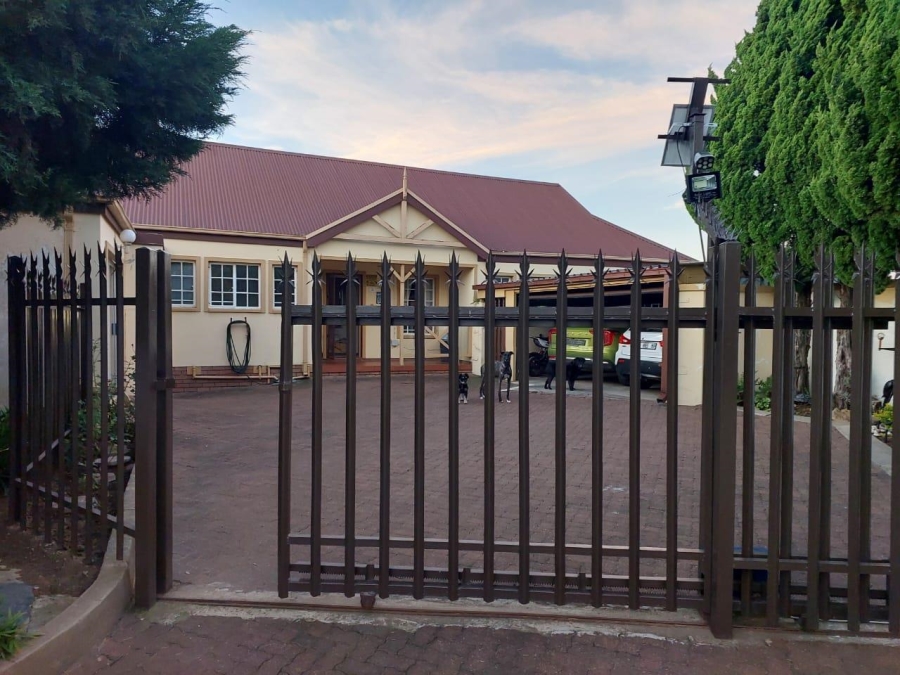 3 Bedroom Property for Sale in Volksrust Mpumalanga