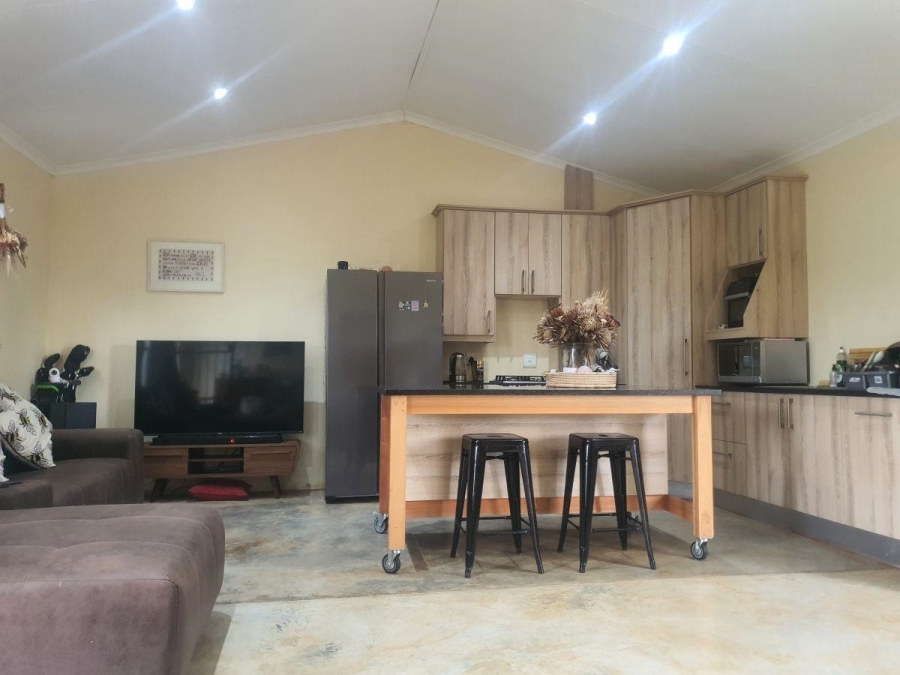 To Let 1 Bedroom Property for Rent in White River Mpumalanga