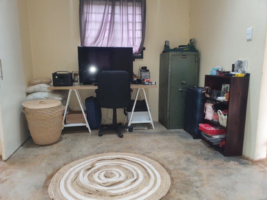 To Let 1 Bedroom Property for Rent in White River Mpumalanga