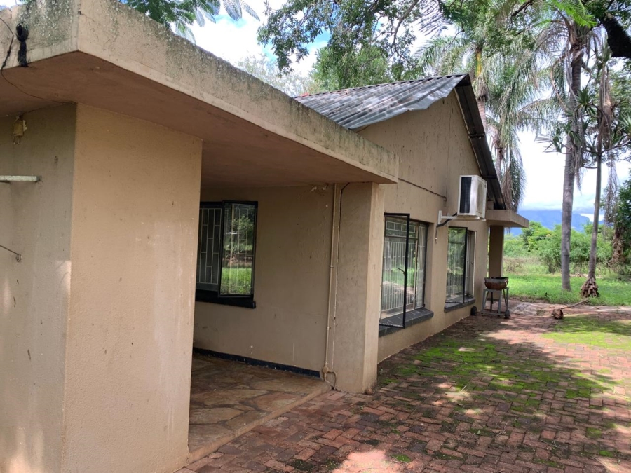 8 Bedroom Property for Sale in Trichardtsdal Mpumalanga