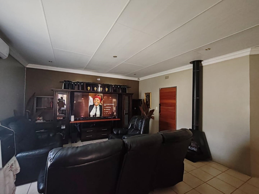 3 Bedroom Property for Sale in Stonehenge Mpumalanga