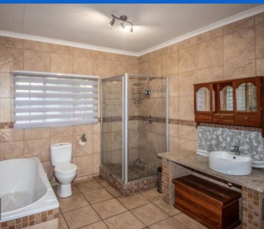 3 Bedroom Property for Sale in West Acres Mpumalanga