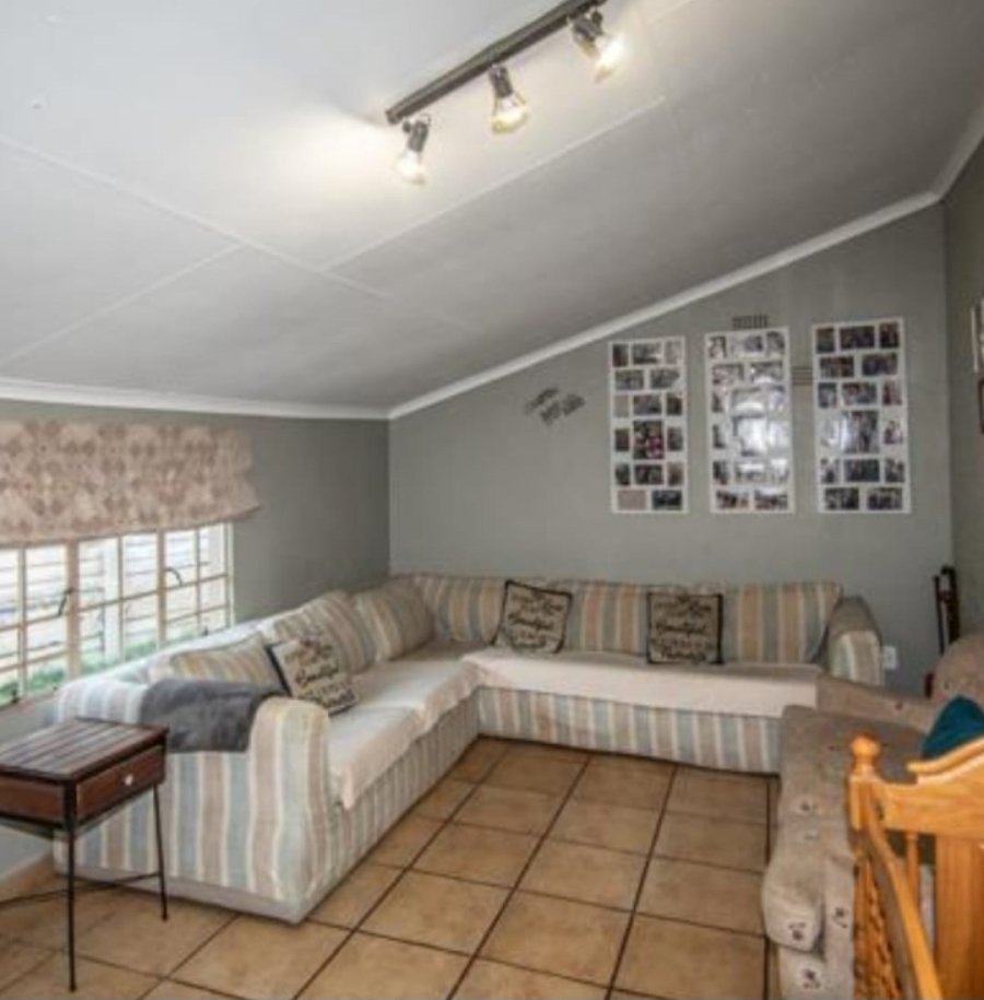 3 Bedroom Property for Sale in West Acres Mpumalanga