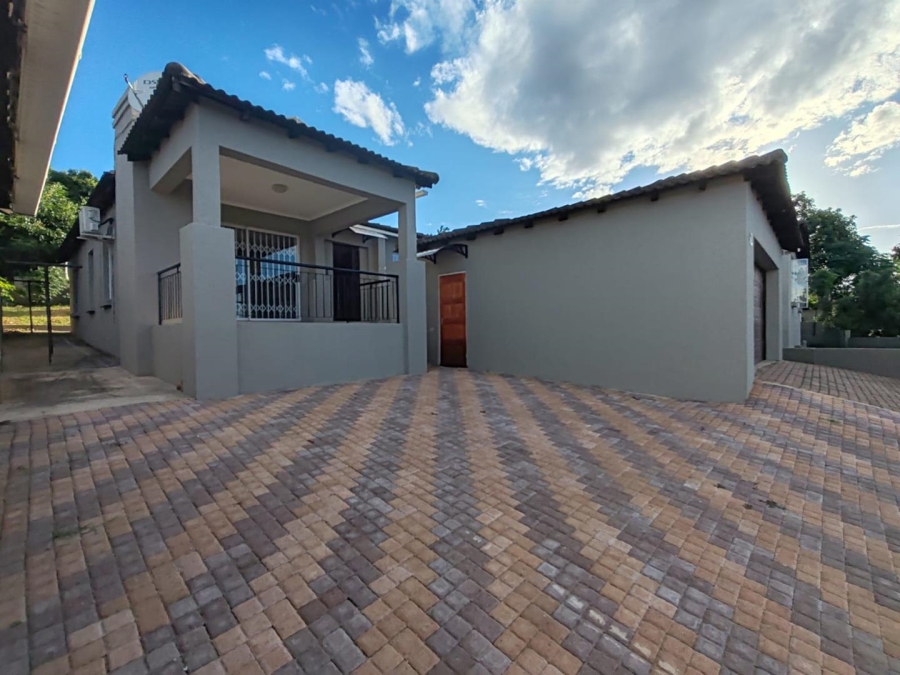 3 Bedroom Property for Sale in Nelspruit Mpumalanga