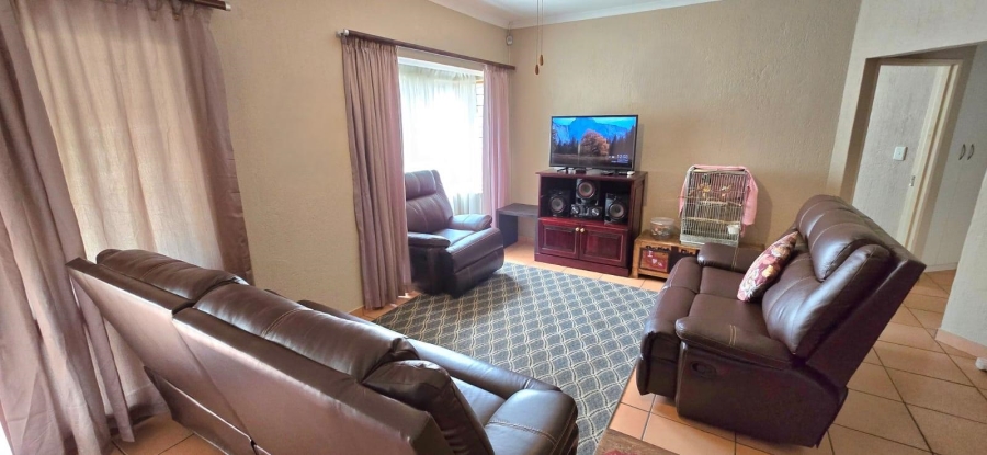 2 Bedroom Property for Sale in Stonehenge Mpumalanga