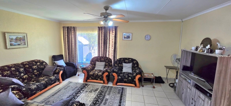 4 Bedroom Property for Sale in Sonheuwel Mpumalanga