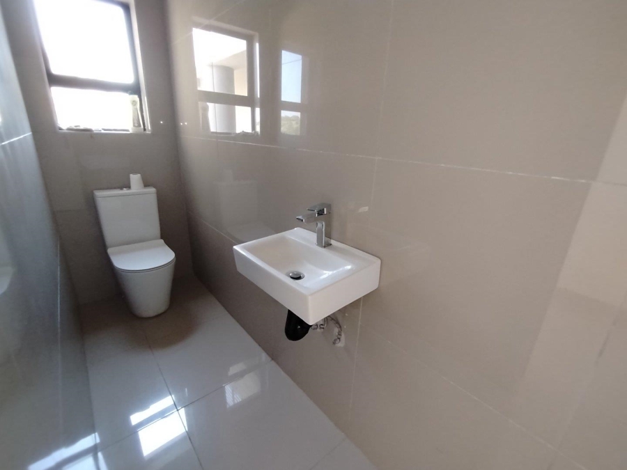 6 Bedroom Property for Sale in Elawini Lifestyle Estate Mpumalanga