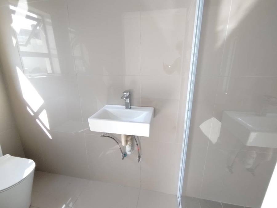 6 Bedroom Property for Sale in Elawini Lifestyle Estate Mpumalanga