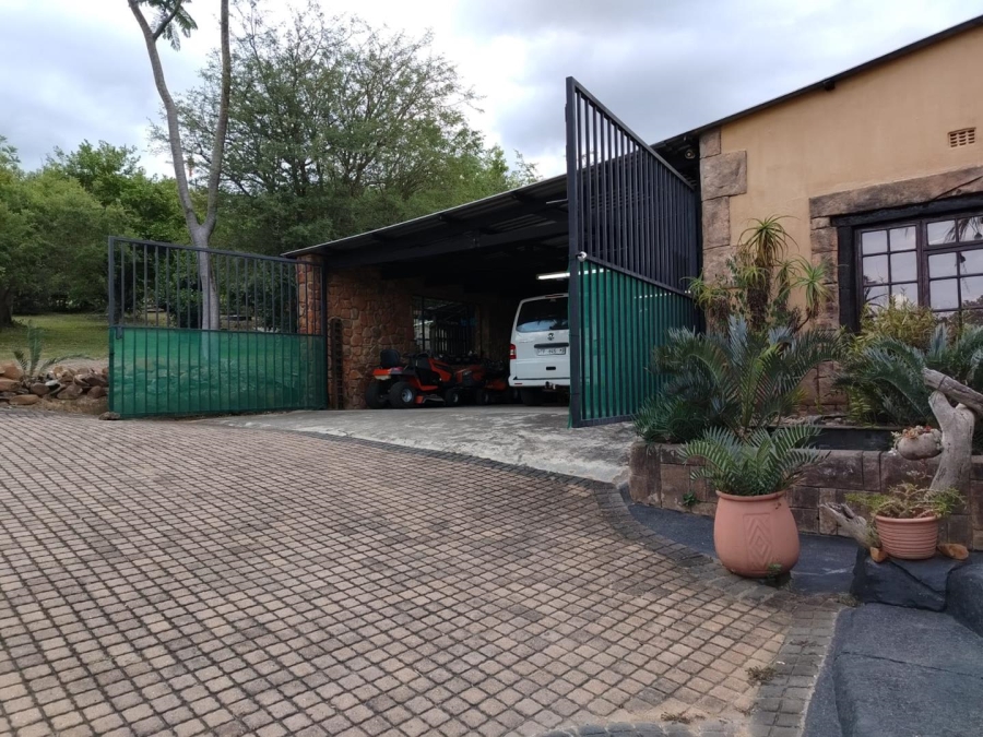 6 Bedroom Property for Sale in Nelspruit Rural Mpumalanga