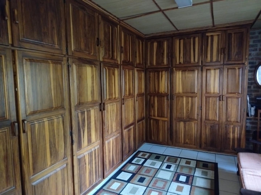 6 Bedroom Property for Sale in Nelspruit Rural Mpumalanga