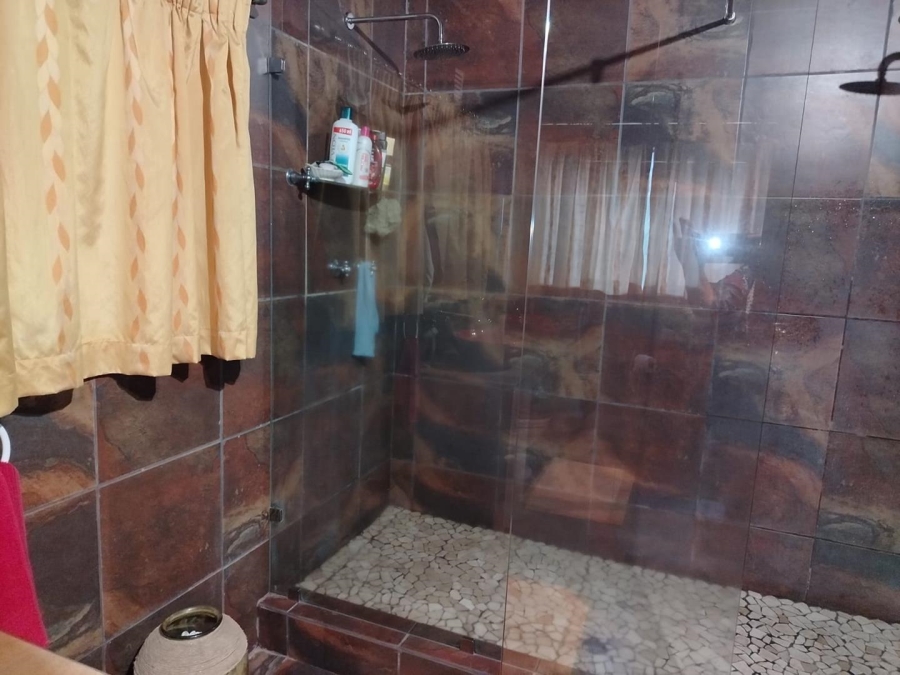 6 Bedroom Property for Sale in Nelspruit Rural Mpumalanga