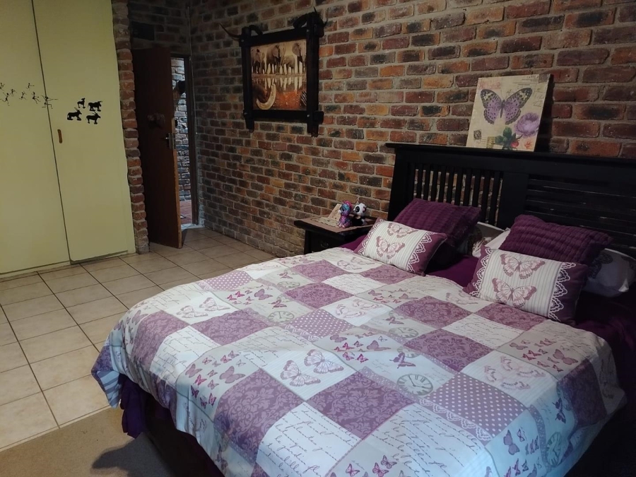 6 Bedroom Property for Sale in Nelspruit Rural Mpumalanga
