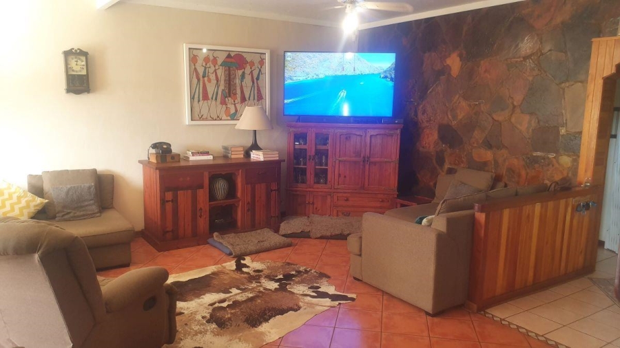6 Bedroom Property for Sale in Kingsview Mpumalanga