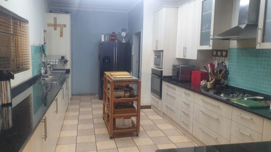 6 Bedroom Property for Sale in Kingsview Mpumalanga