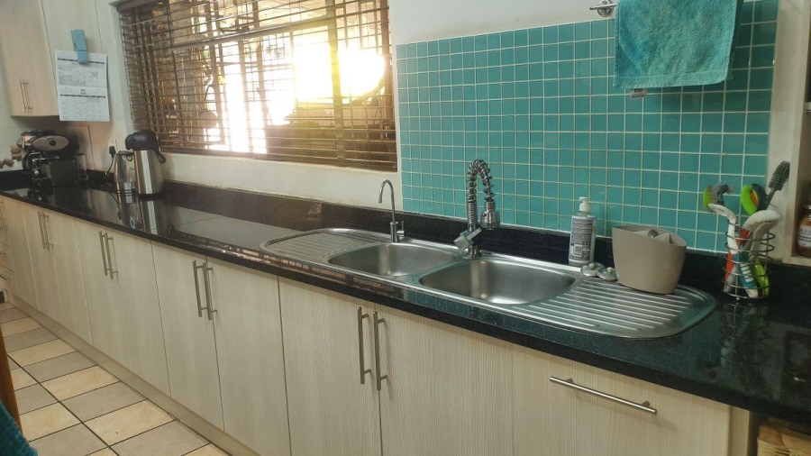 6 Bedroom Property for Sale in Kingsview Mpumalanga