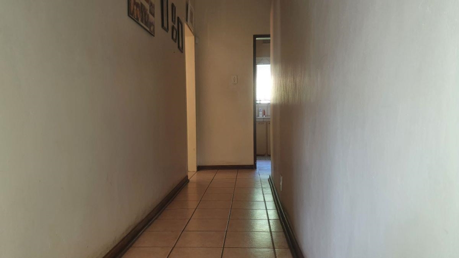 6 Bedroom Property for Sale in Kingsview Mpumalanga