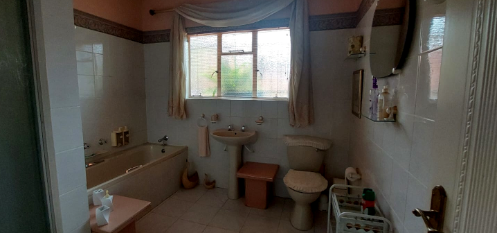 3 Bedroom Property for Sale in Stonehenge Mpumalanga