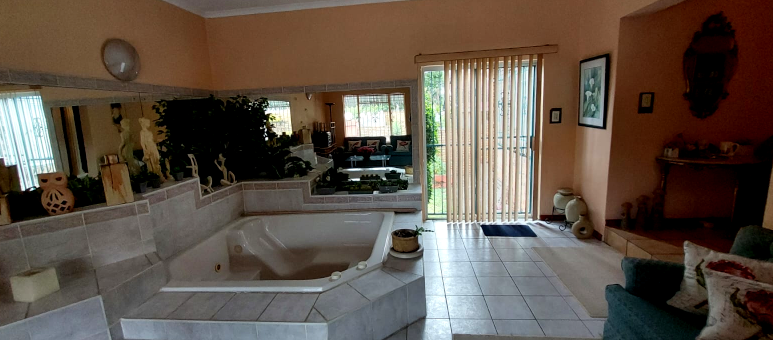 3 Bedroom Property for Sale in Stonehenge Mpumalanga