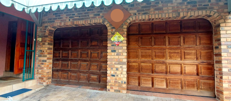 3 Bedroom Property for Sale in Stonehenge Mpumalanga