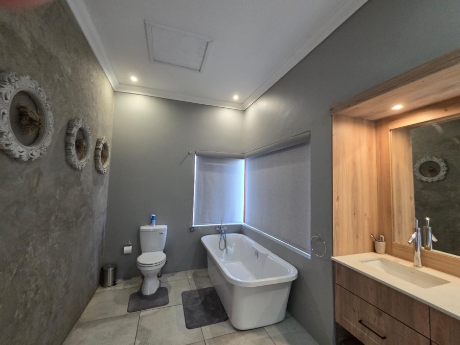 5 Bedroom Property for Sale in Noordsig Landgoed Estate Mpumalanga