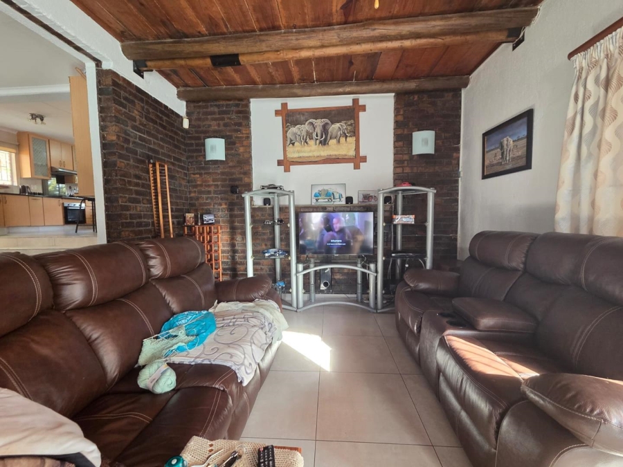 4 Bedroom Property for Sale in Sonheuwel Mpumalanga