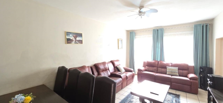 3 Bedroom Property for Sale in Sonheuwel Mpumalanga
