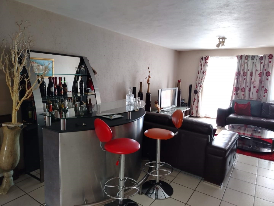 2 Bedroom Property for Sale in Nelspruit Ext 20 Mpumalanga