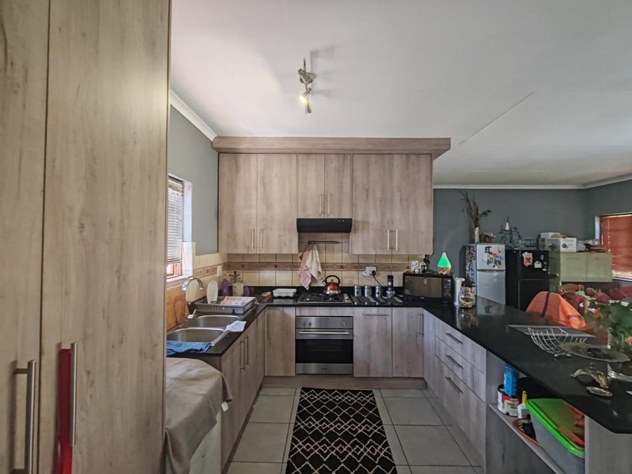 2 Bedroom Property for Sale in Stonehenge Mpumalanga