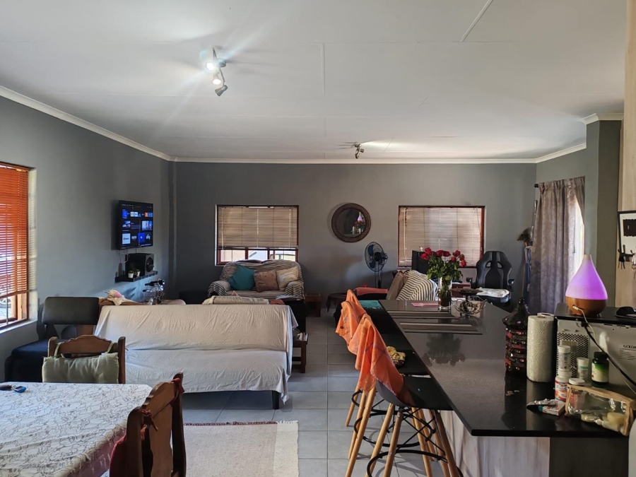 2 Bedroom Property for Sale in Stonehenge Mpumalanga