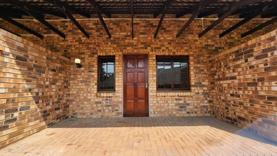 1 Bedroom Property for Sale in White River Mpumalanga