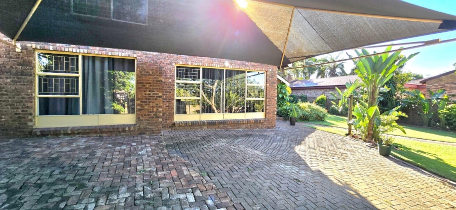 5 Bedroom Property for Sale in West Acres Mpumalanga