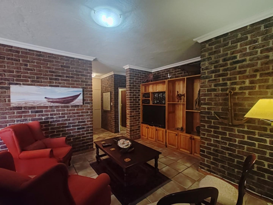 3 Bedroom Property for Sale in West Acres Mpumalanga
