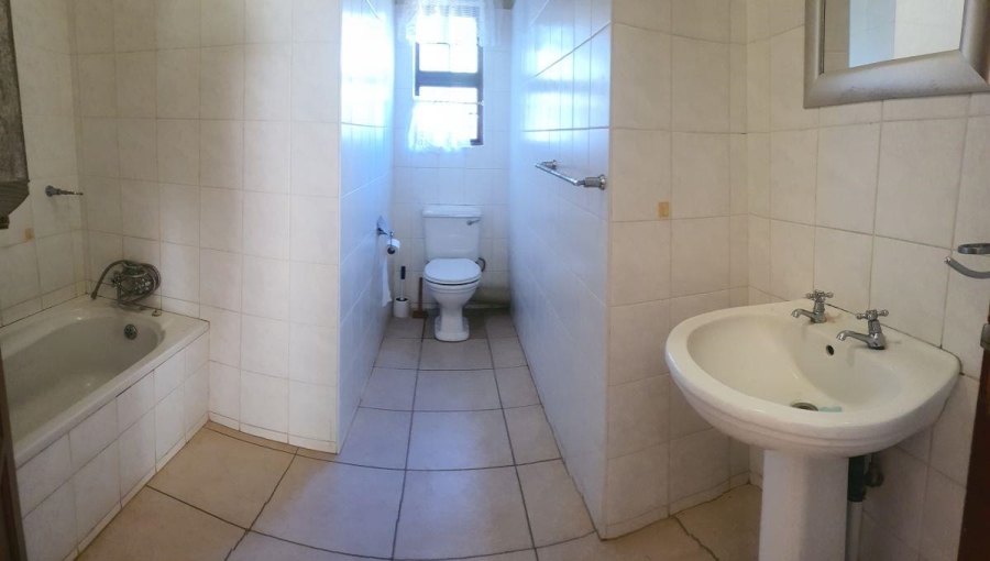 To Let 1 Bedroom Property for Rent in White River Mpumalanga