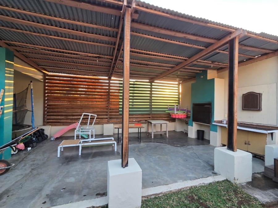 4 Bedroom Property for Sale in West Acres Mpumalanga