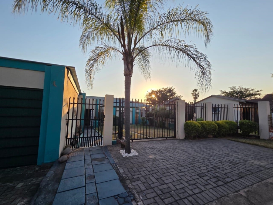 4 Bedroom Property for Sale in West Acres Mpumalanga