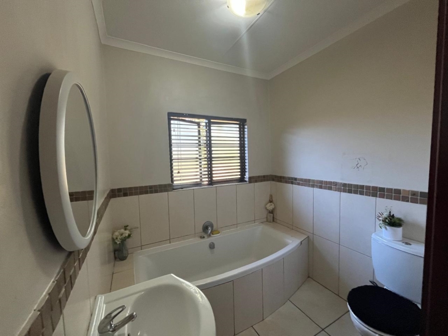 3 Bedroom Property for Sale in Sonheuwel Mpumalanga