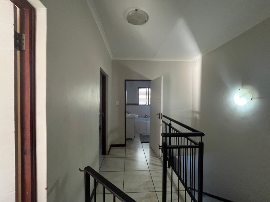 3 Bedroom Property for Sale in Sonheuwel Mpumalanga