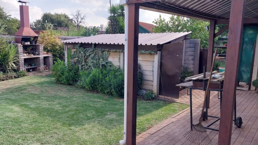 7 Bedroom Property for Sale in Eloff Mpumalanga