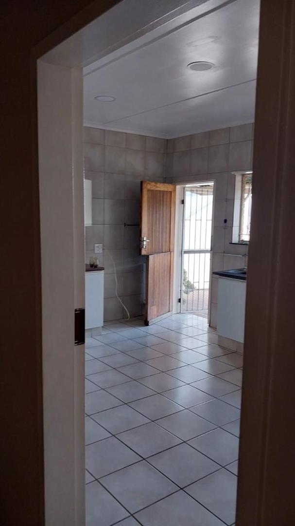 7 Bedroom Property for Sale in Eloff Mpumalanga