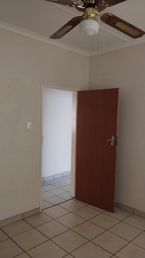 7 Bedroom Property for Sale in Eloff Mpumalanga